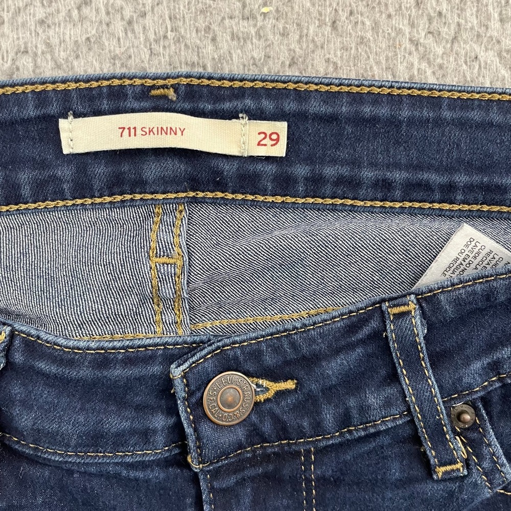 Levi's 711 Skinny Jeans Women 29 Blue Dark Wash Mid Rise Stretch Denim - Picture 3 of 11
